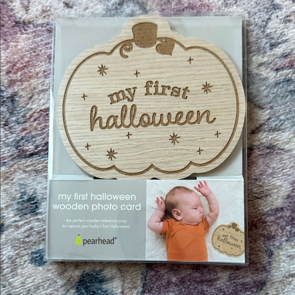 Pearhead Wooden Pumpkin Photo Card - Natural Brown